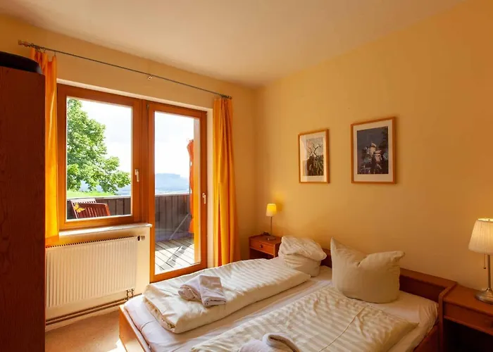 Brand-baude Πανδοχείο