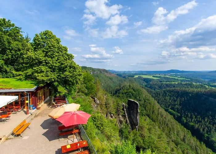 Brand-baude Πανδοχείο