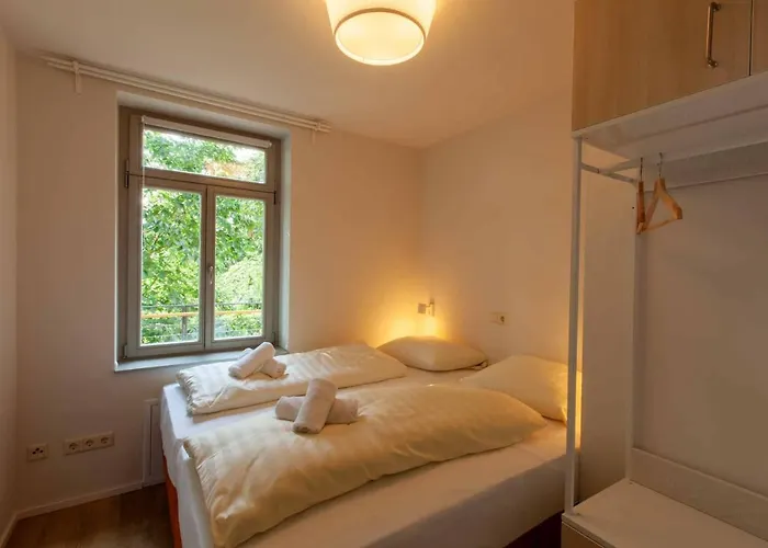 Brand-baude Πανδοχείο *