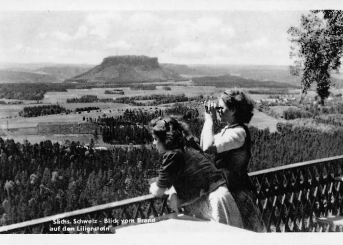 Brand-baude Πανδοχείο